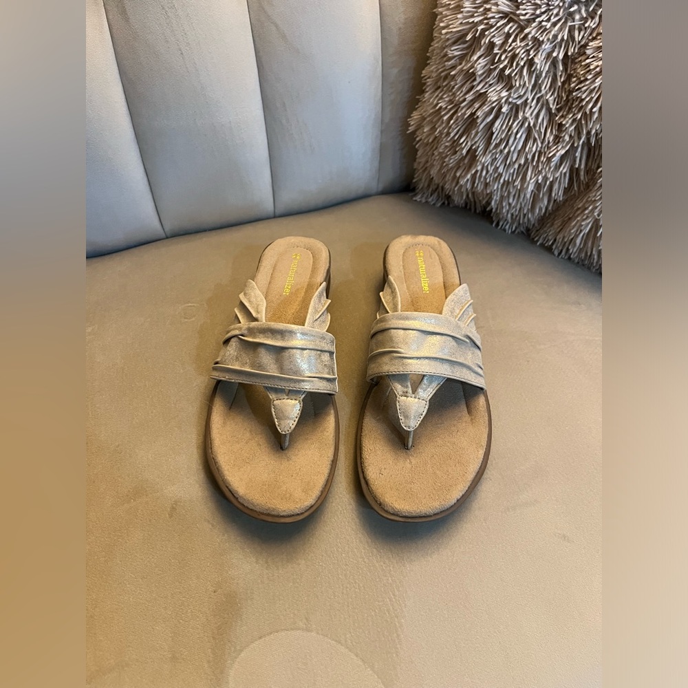 NEW! Naturalizer sandals